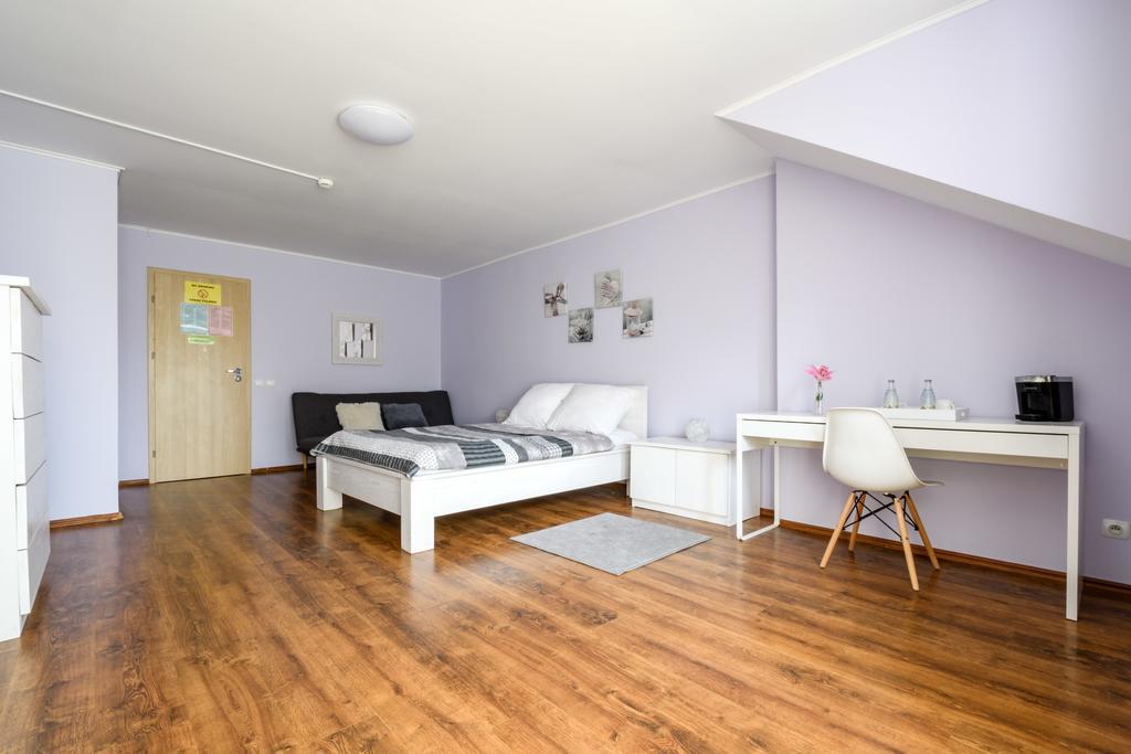 ורשה Hostel Krokodyl מראה חיצוני תמונה
