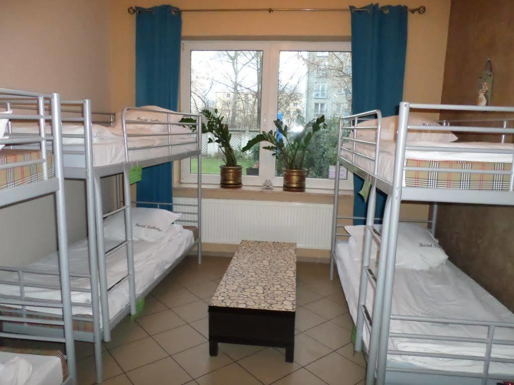 ורשה Hostel Krokodyl מראה חיצוני תמונה