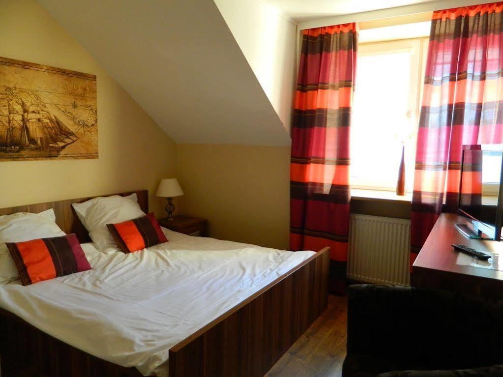 ורשה Hostel Krokodyl מראה חיצוני תמונה