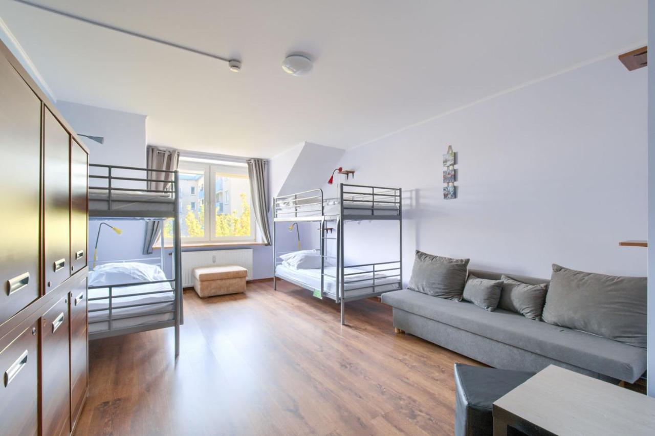 ורשה Hostel Krokodyl מראה חיצוני תמונה