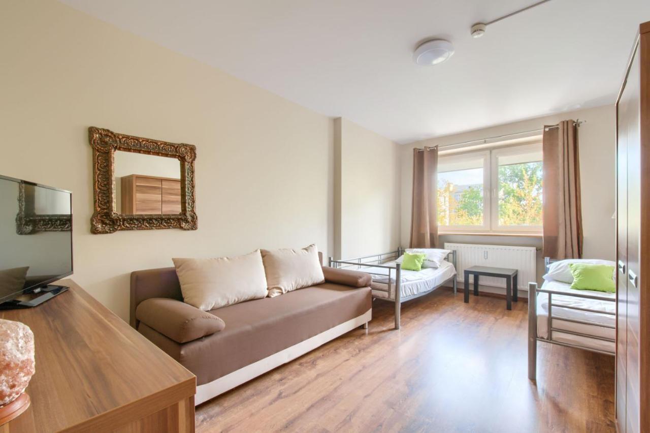 ורשה Hostel Krokodyl מראה חיצוני תמונה